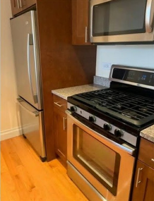 Clean kitchen after professional cleaning